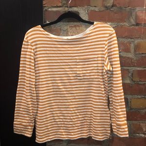 Levi’s quarter sleeve T-shirt